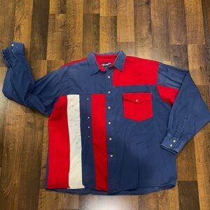 Wrangler Men's Red and Blue Colorblock Button Up Shirt (size XL)